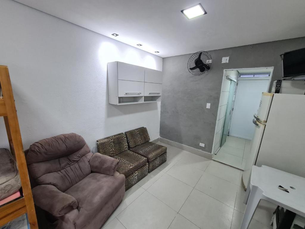 Kitnet Guilhermina Frente Feirinha E Mar Praia Grande  Ngoại thất bức ảnh